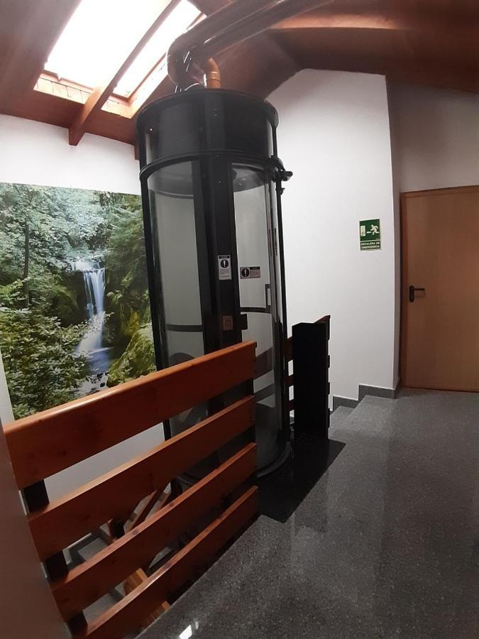 Hostal La Catedral Santo Domingo De La Calzada Bagian luar foto