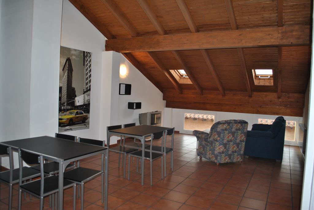 Hostal La Catedral Santo Domingo De La Calzada Bagian luar foto